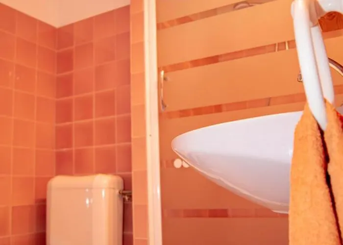 Holiday home Le Pradel, De France A Termes *
